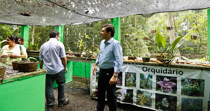 O orquidário ganhará um novo teto; sua bancada será revitalizada e as plantas em exposição serão renovadas. (Foto: Andréa Rêgo Barros / PCR)