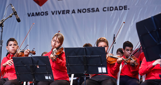 Orquestra de Violino dos Meninos do Monte do Bom Jesus de Caruaru (Foto: Andréa Rêgo Barros / PCR)