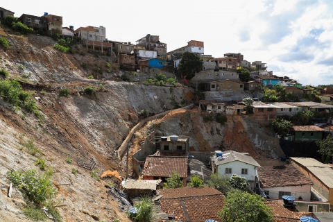 Prefeitura do Recife investe R$ 8,5 milhões em obra de contenção de encosta em Nova Descoberta