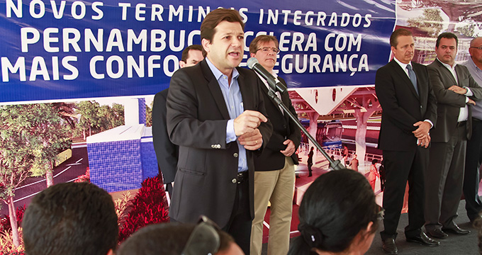 Geraldo enaltece construção de novos TIs e destaca inversão de prioridades (Foto: Andréa Rêgo Barros/PCR) Geraldo enaltece construção de novos TIs e destaca inversão de prioridades (Foto: Andréa Rêgo Barros/PCR)